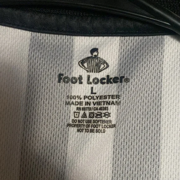 I am selling a footlocker jersey. It is a LARGE and In mint condition. - Picture 4 of 4